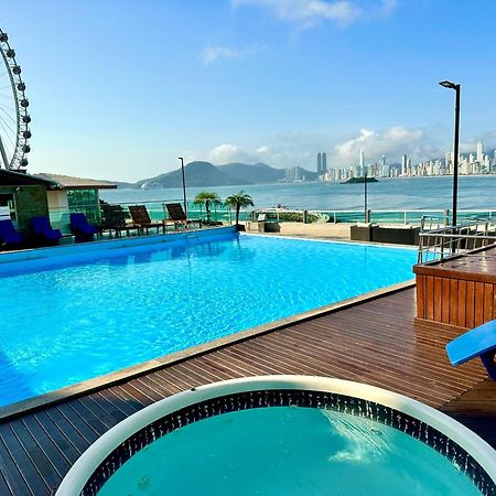 Roda Gigante, Garagem E Piscina Balneario Camboriu Exterior photo